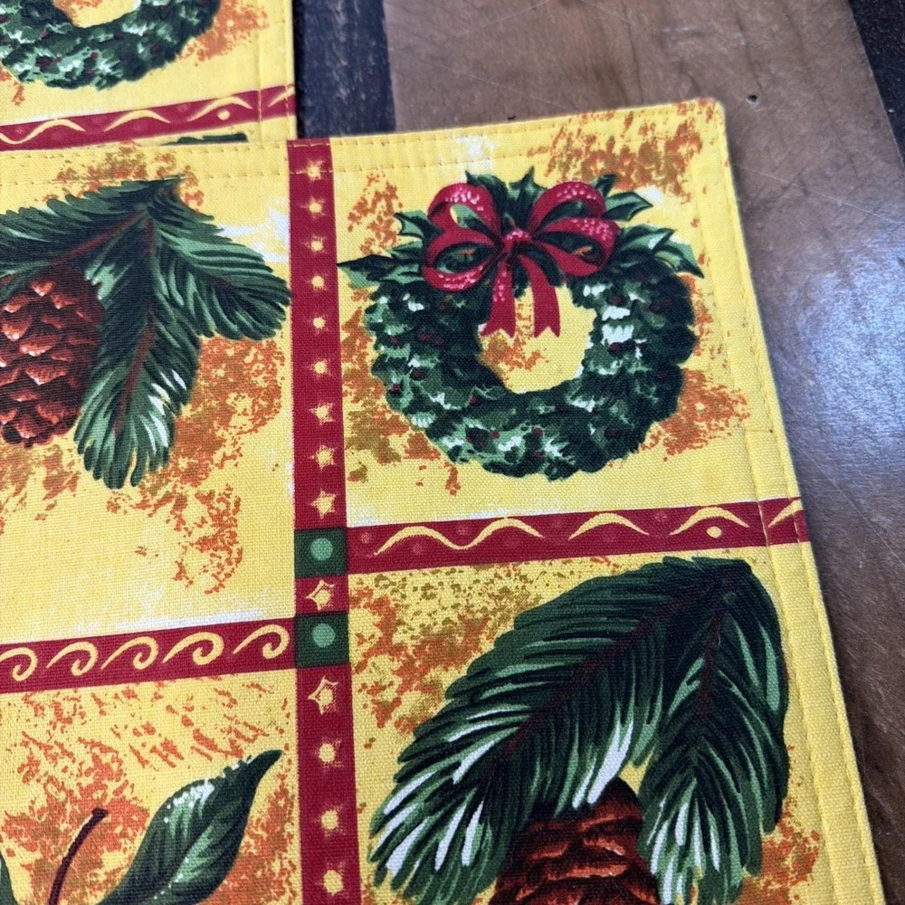 Vintage Helen Vladykina Christmas Linen Placemats Set of 4 Festive Botanical Art